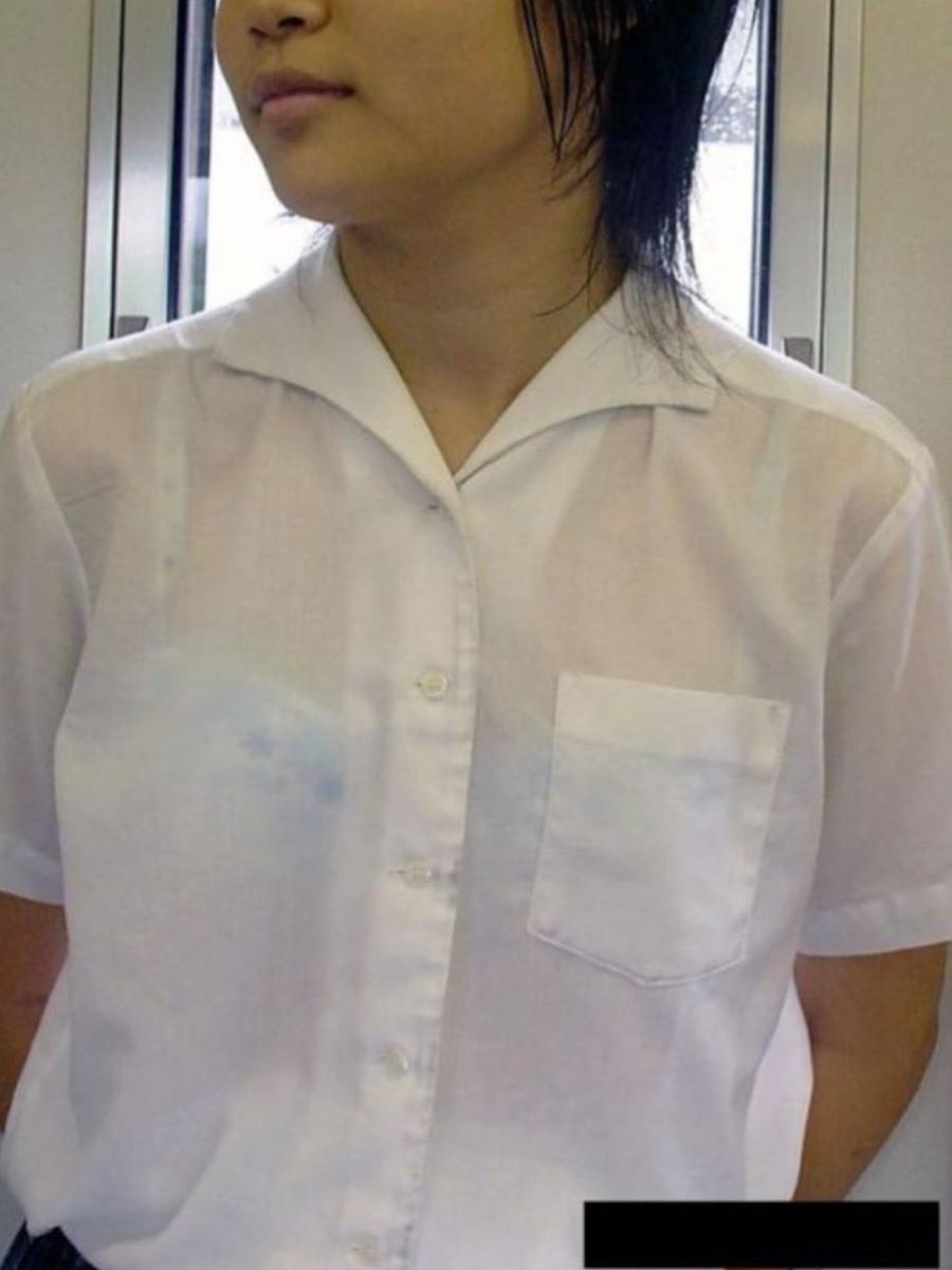 素人JKの制服から透けブラ画像190